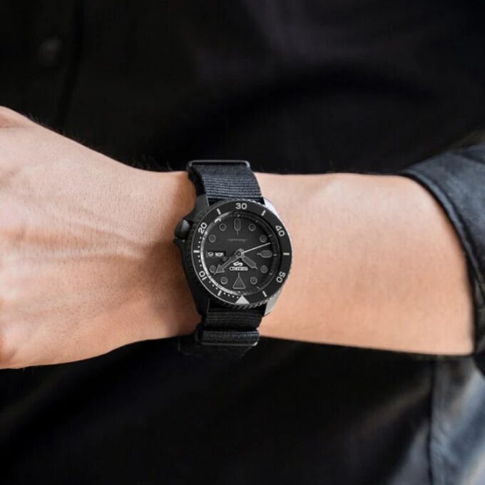 5 Sports Mechanical Gris Negro