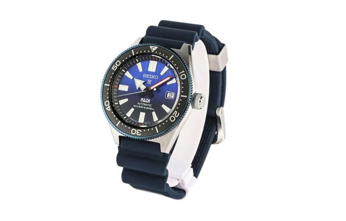 Deportivo 6R Mecánico Azul