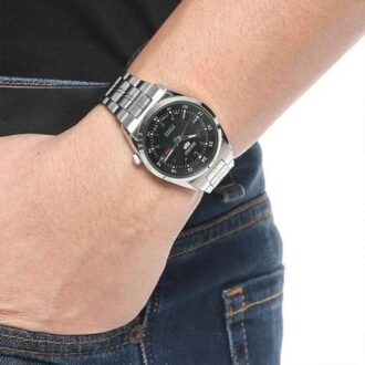 N.º 5 Sports Reloj deportivo mecánico con correa de acero, negro