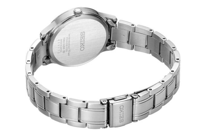 Reloj de cuarzo impermeable de estilo casual y ejecutivo con energía solar de la serie para hombre SNE529P1
