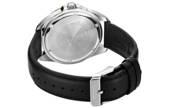 Reloj de estilo business casual con esfera blanca