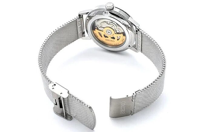 Reloj de la serie Presage con correa de acero azul