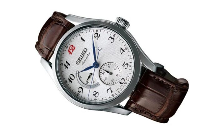 Reloj mecánico automático Presage con esfera blanca y correa marrón