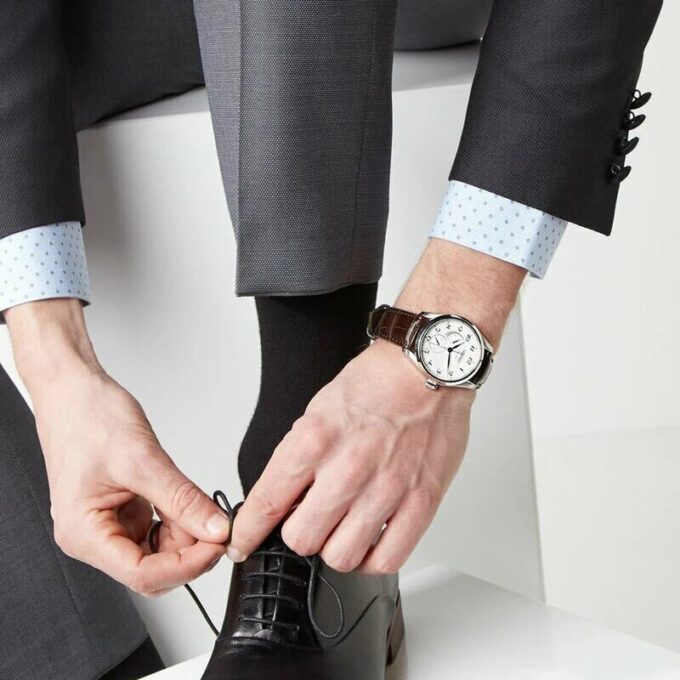 Reloj mecánico automático Presage con esfera blanca y correa marrón