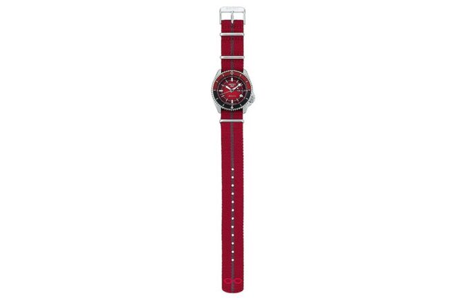 Reloj mecánico crossover de la serie Naruto, edición limitada, rojo