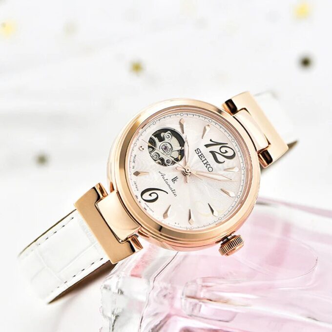 Reloj mecánico de la serie Lukia de Japón