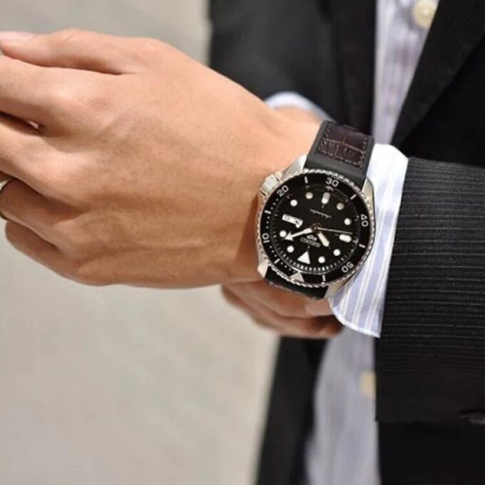 Reloj mecánico n.º 5 Classic Negro