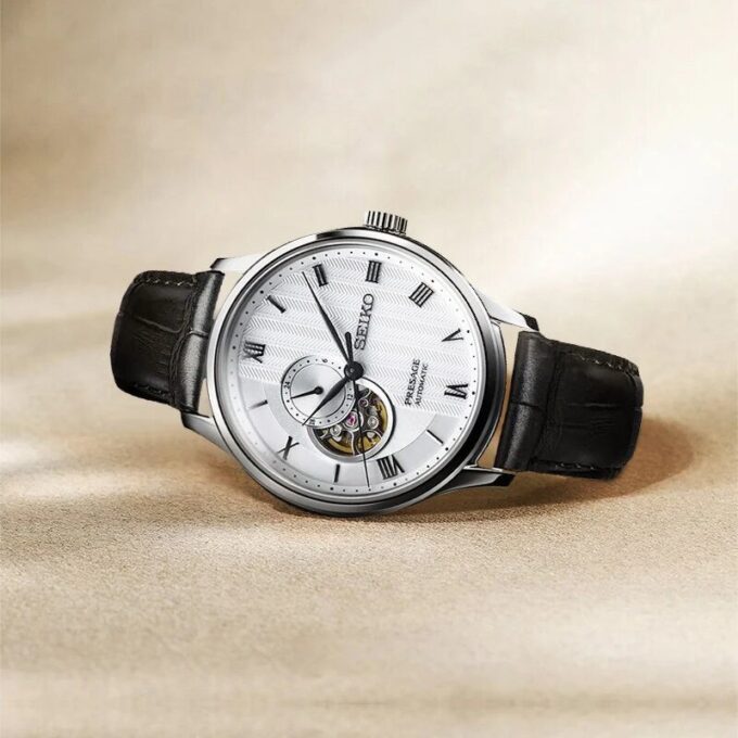 Reloj Presage Serie Japón, esfera blanca, correa de cuero, movimiento 4R, reloj automático/mecánico