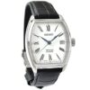 Serie de relojes mecánicos blancos