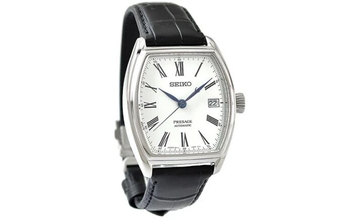 Serie de relojes mecánicos blancos